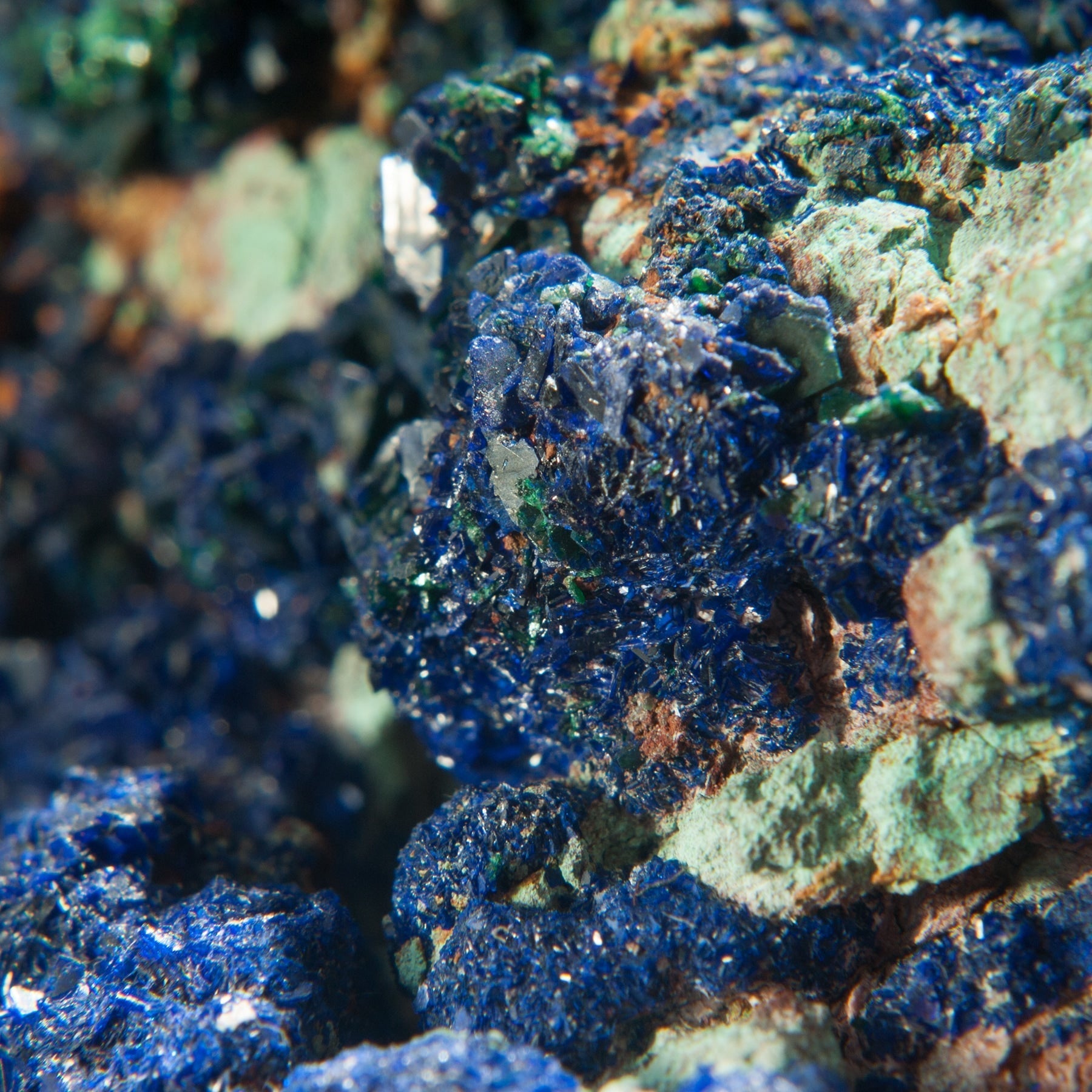 Iolite K2 (Azurite)