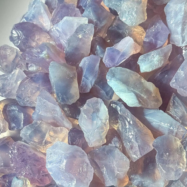 Lavender Moonstone crystal – Sage Spirits crystal guide