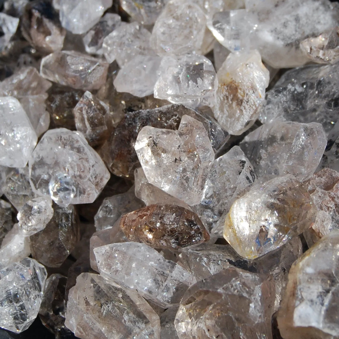 Petroleum Quartz crystal – Sage Spirits crystal guide