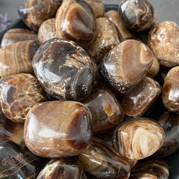 Rootbeer Calcite crystal – Sage Spirits crystal guide
