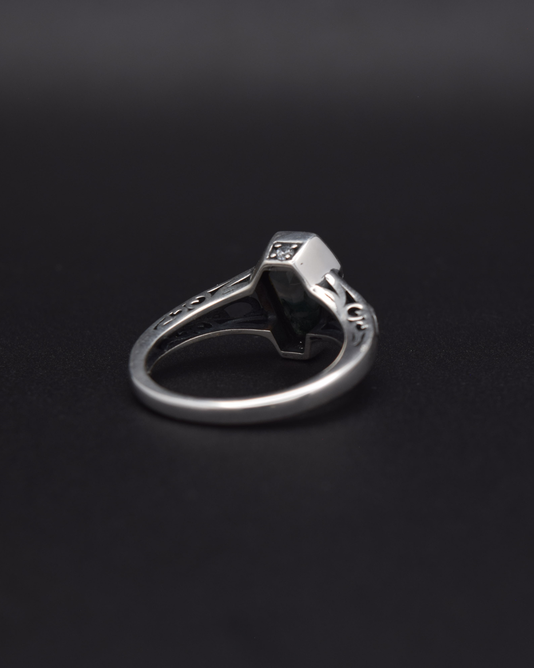 Moss Agate Coffin Ring - back view