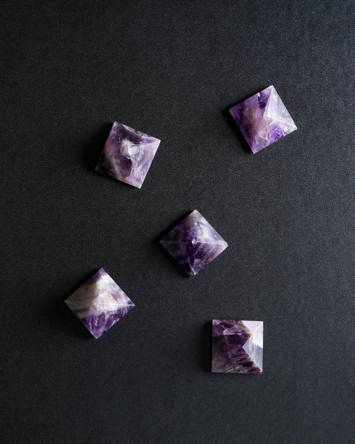 Amethyst Pyramid – Sage Spirits