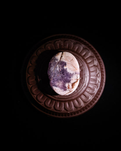 Amethyst Worry Stone – Sage Spirits