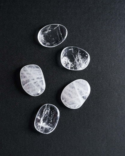 Clear Quartz Palm Stone – Sage Spirits