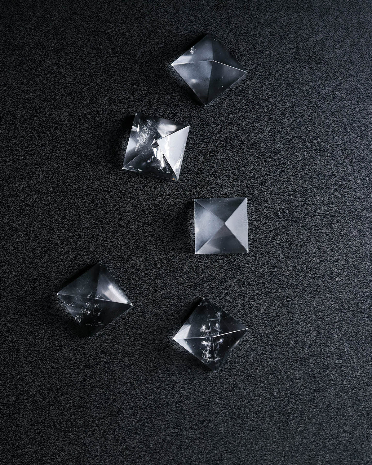Clear Quartz Pyramid – Sage Spirits