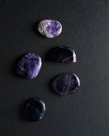 Fluorite Palm Stone – Sage Spirits