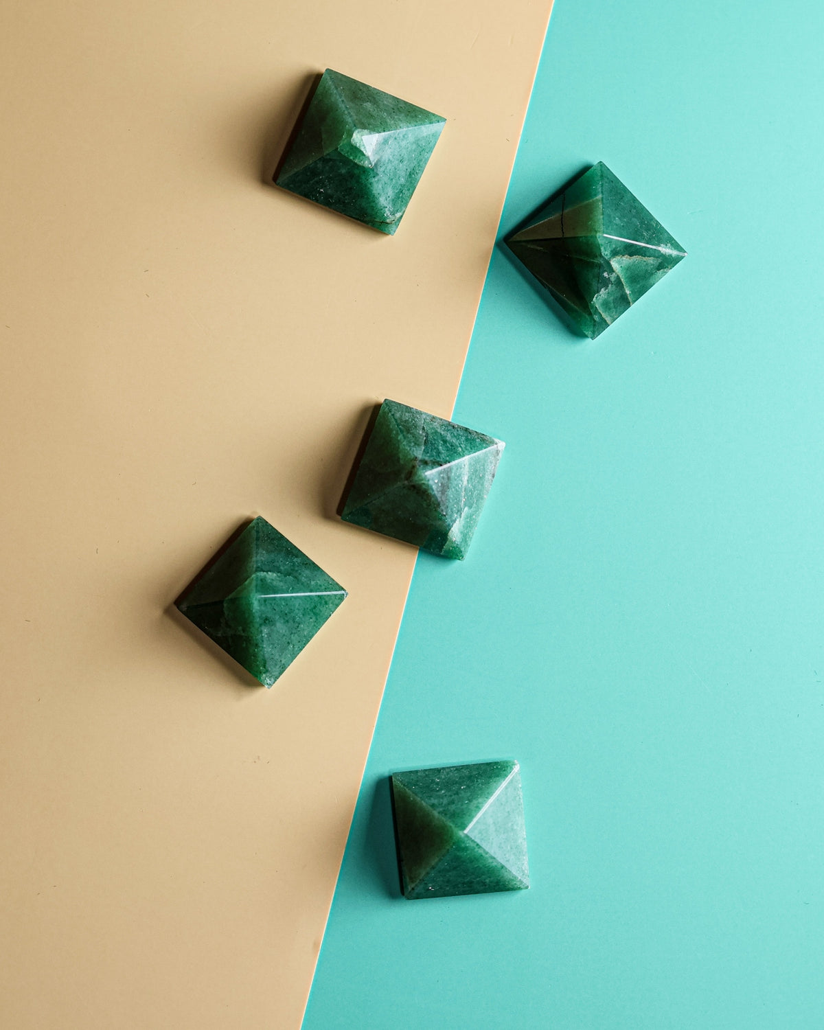 Green Aventurine Pyramid – Sage Spirits