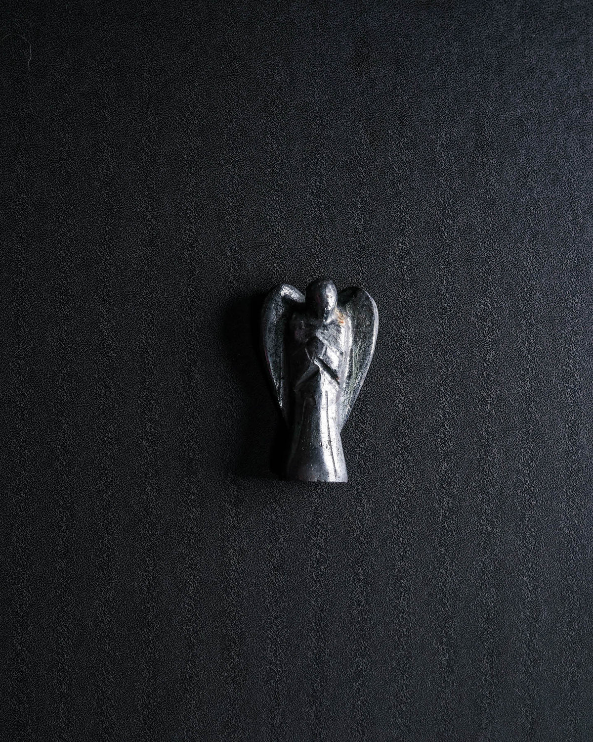 Hematite Carved Angel – Sage Spirits