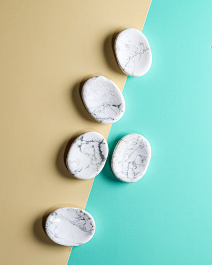 Howlite Worry Stone – Sage Spirits