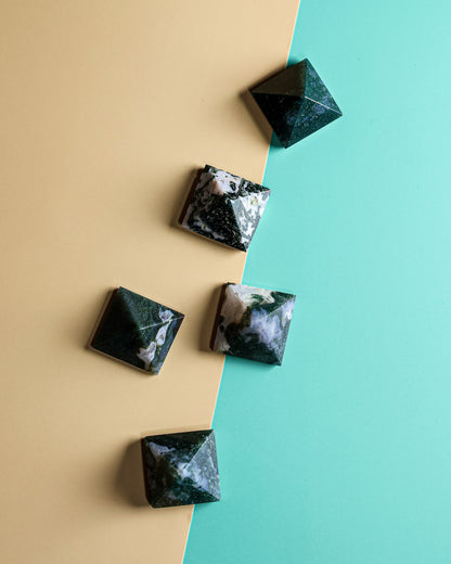 Moss Agate Pyramid – Sage Spirits