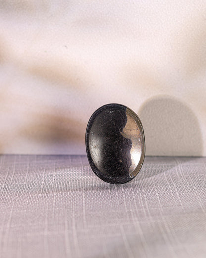 Pyrite Worry Stone – Sage Spirits