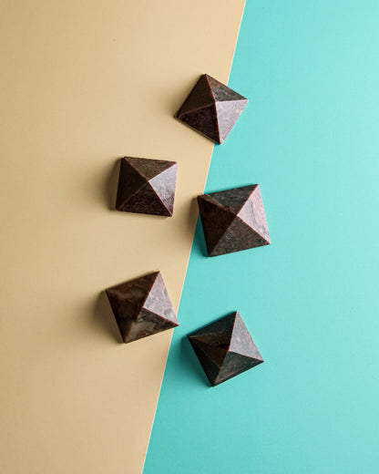 Rhodonite Pyramid – Sage Spirits