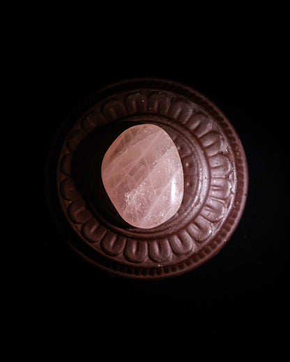 Rose Quartz Palm Stone – Sage Spirits