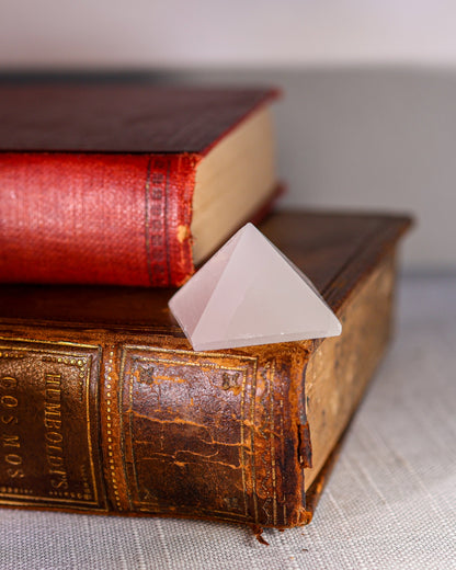 White Selenite Pyramid – Sage Spirits