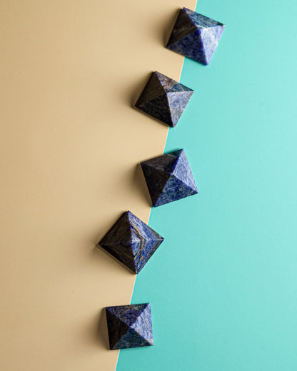 Sodalite Pyramid – Sage Spirits