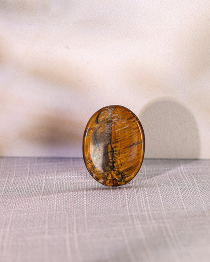 Tigers Eye Worry Stone – Sage Spirits