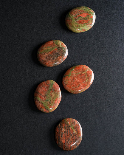 Unakite Palm Stone – Sage Spirits