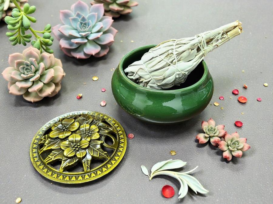 Green ceramic burner bowl with floral lid